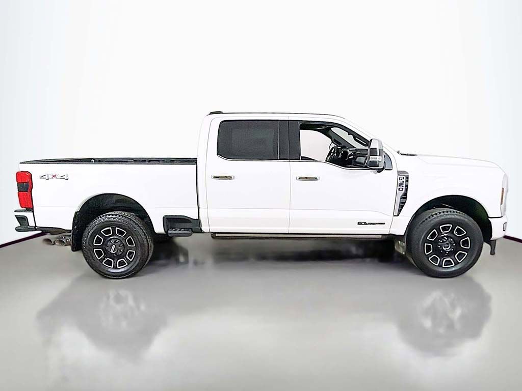 Used 2024 Ford F350 Platinum image 17