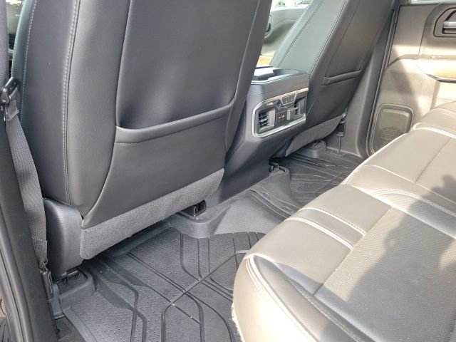 Used 2020 Chevrolet Silverado 1500 High Country w/ Technology Package AWD/4WD image 33