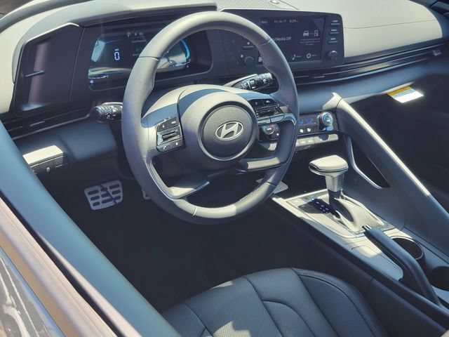 New 2026 Hyundai Elantra SEL Sport FWD image 5