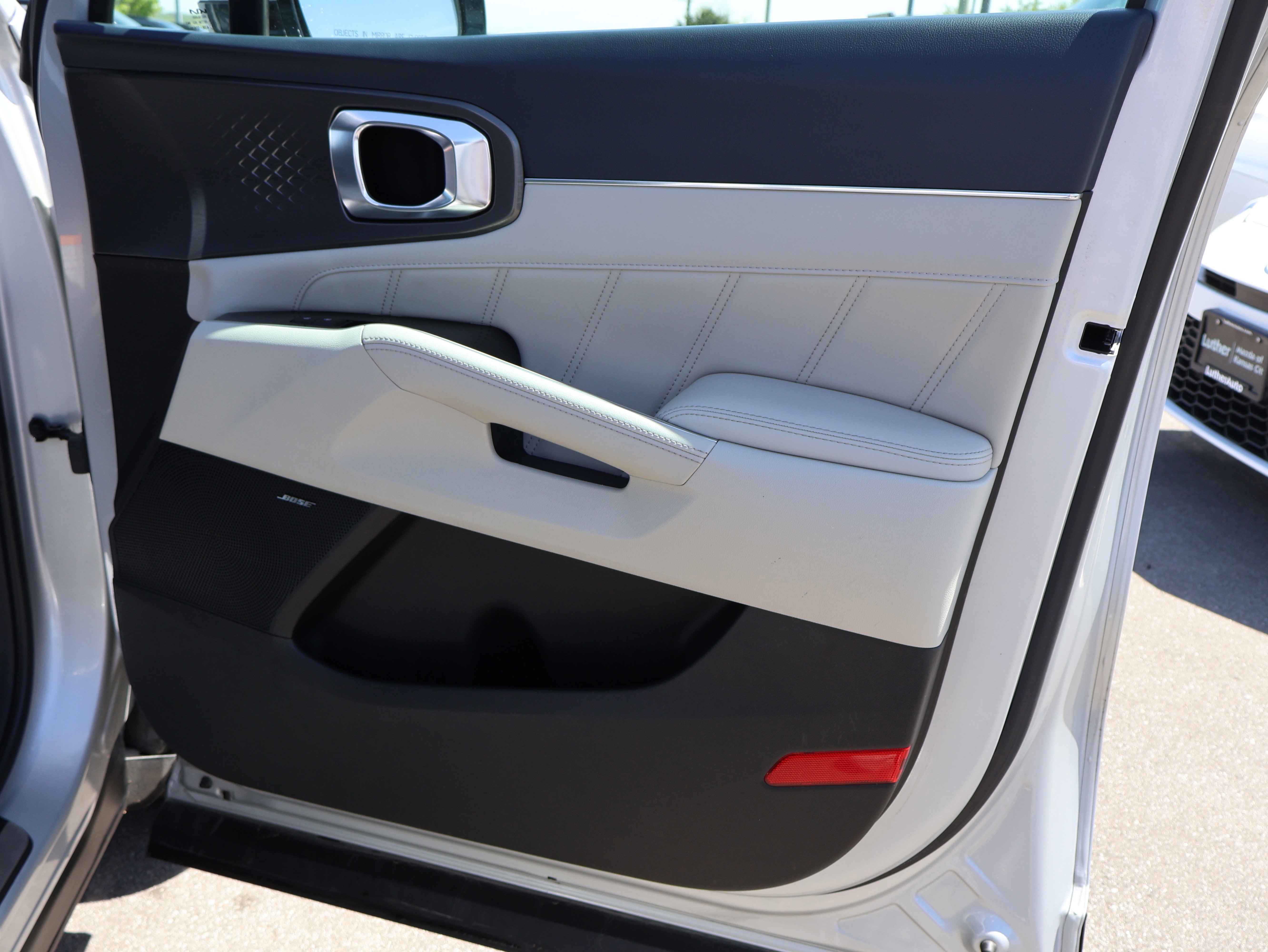 Used 2023 Kia Sorento SX Prestige AWD/4WD image 11