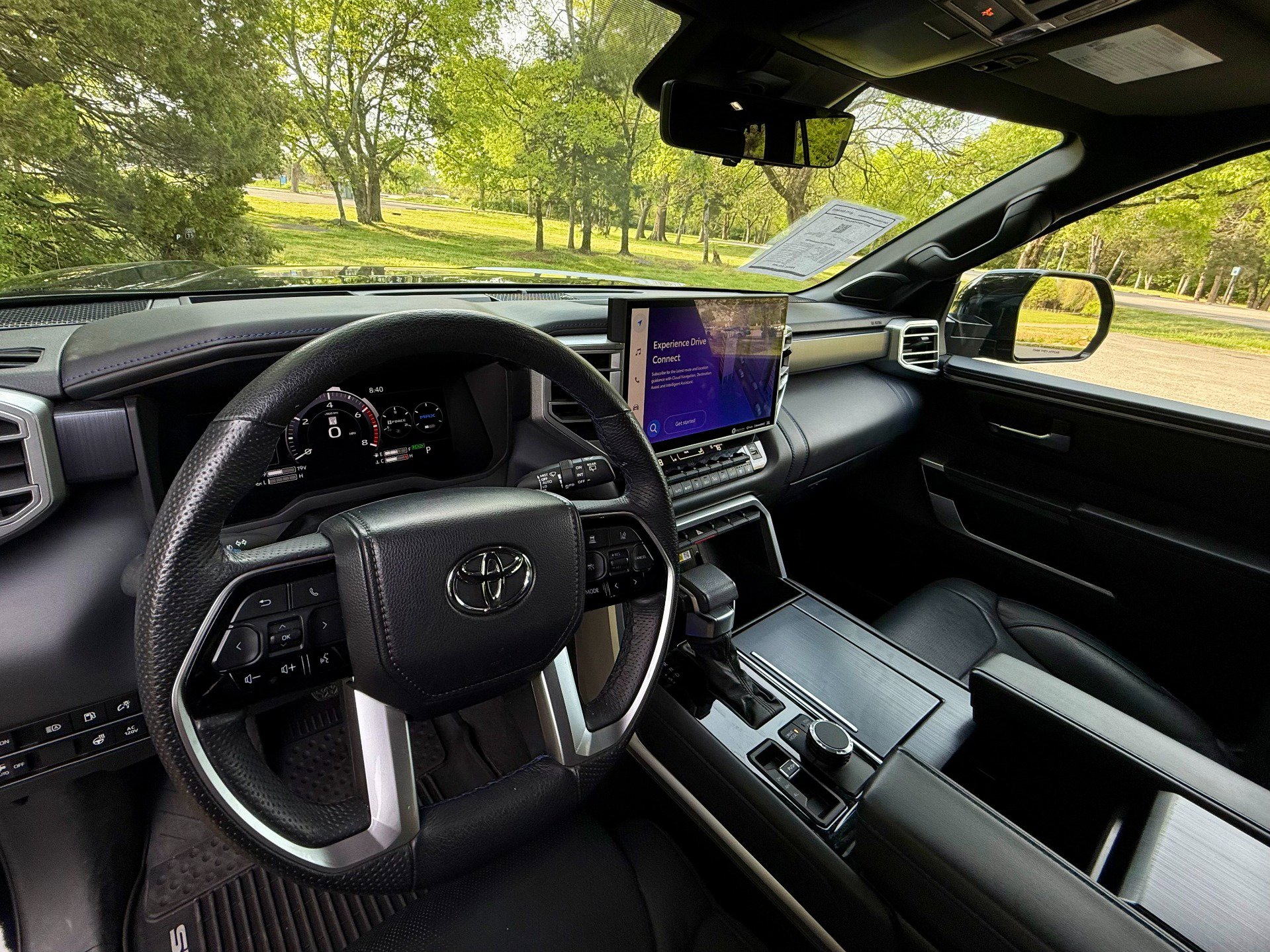 Used 2023 Toyota Sequoia Platinum image 9