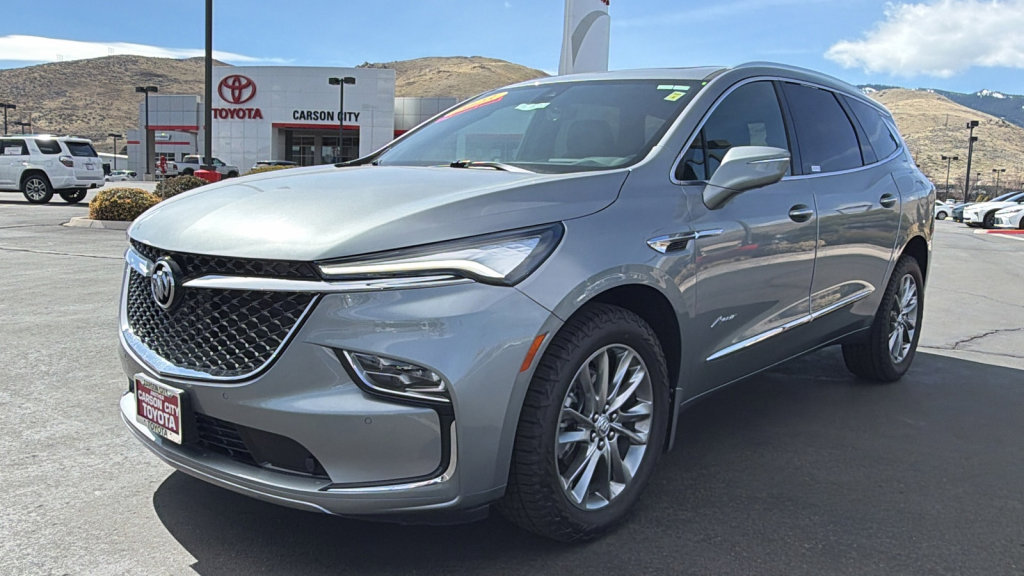 Used 2023 Buick Enclave Avenir w/ Avenir Technology Package image 7