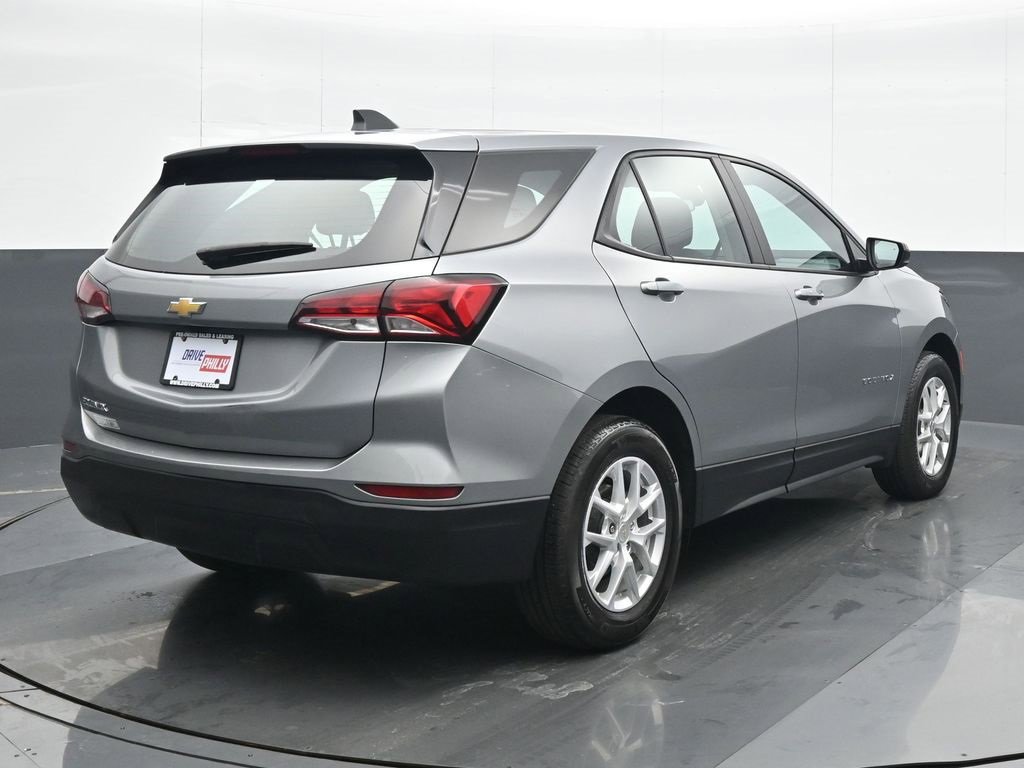 Used 2024 Chevrolet Equinox LS image 6