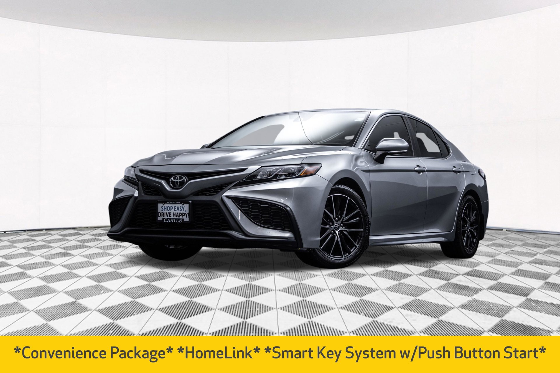 Used 2022 Toyota Camry SE w/ Cold Weather Package AWD/4WD image 2