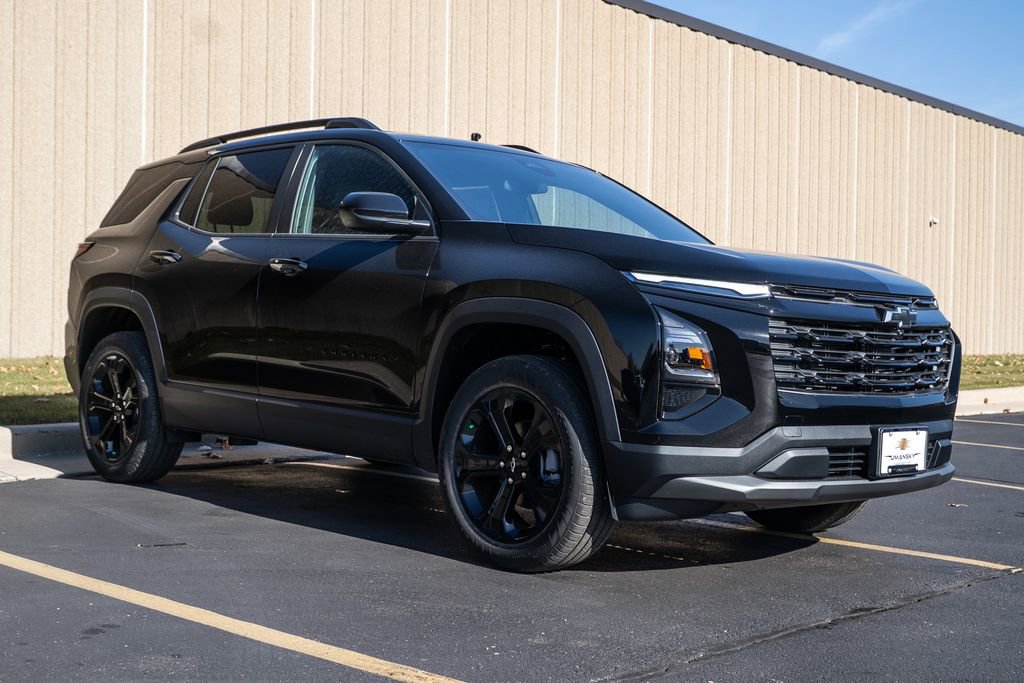 New 2026 Chevrolet Equinox LT image 2