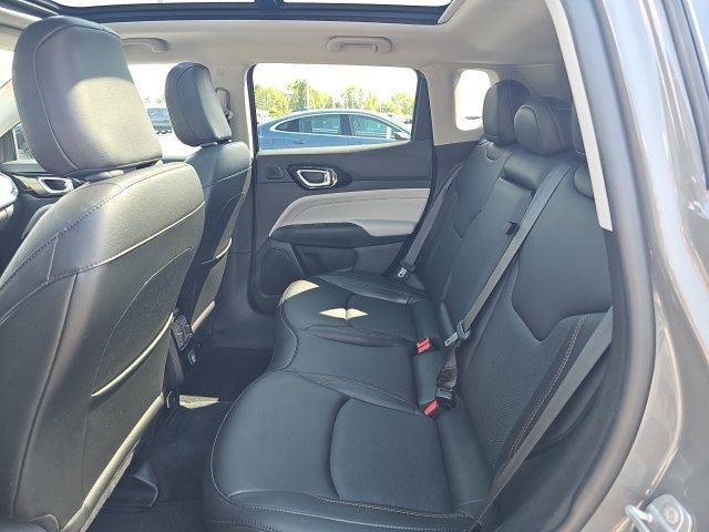 Used 2022 Jeep Compass Limited w/ Sun and Sound Group image 22