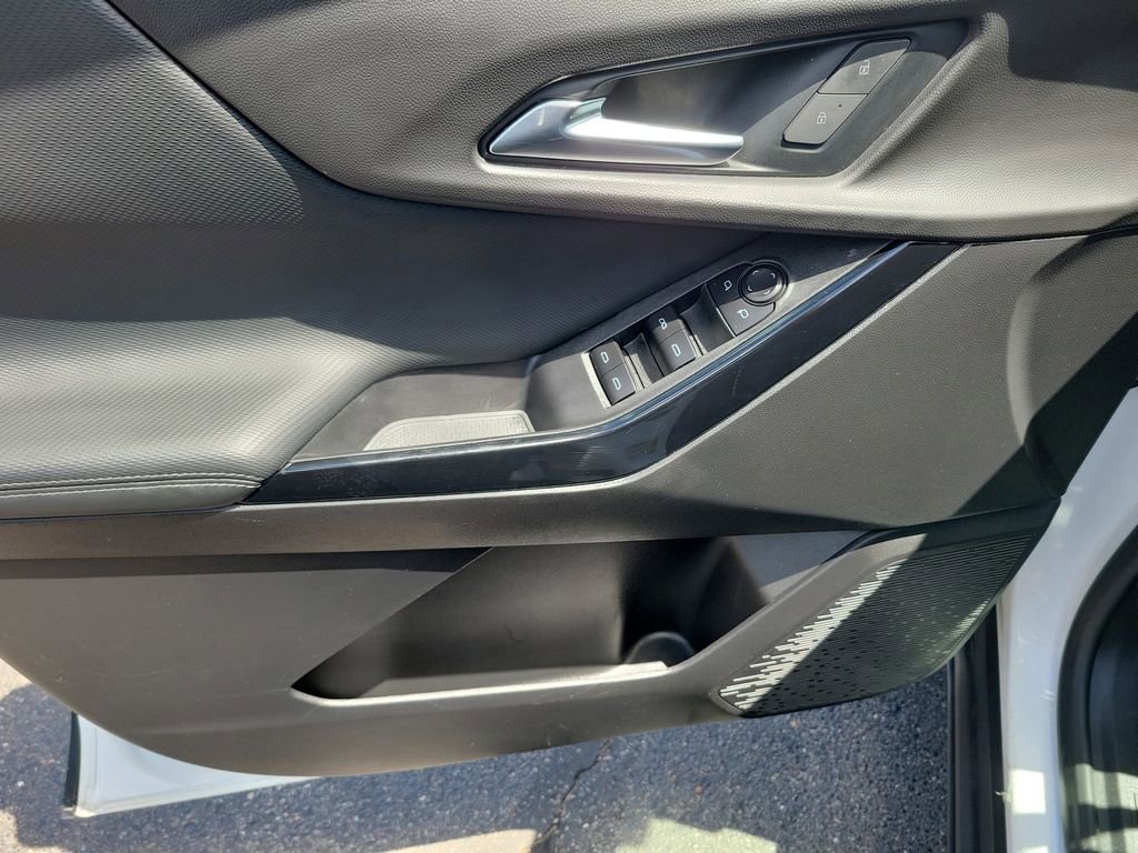 Certified 2025 Chevrolet Equinox LT FWD image 20