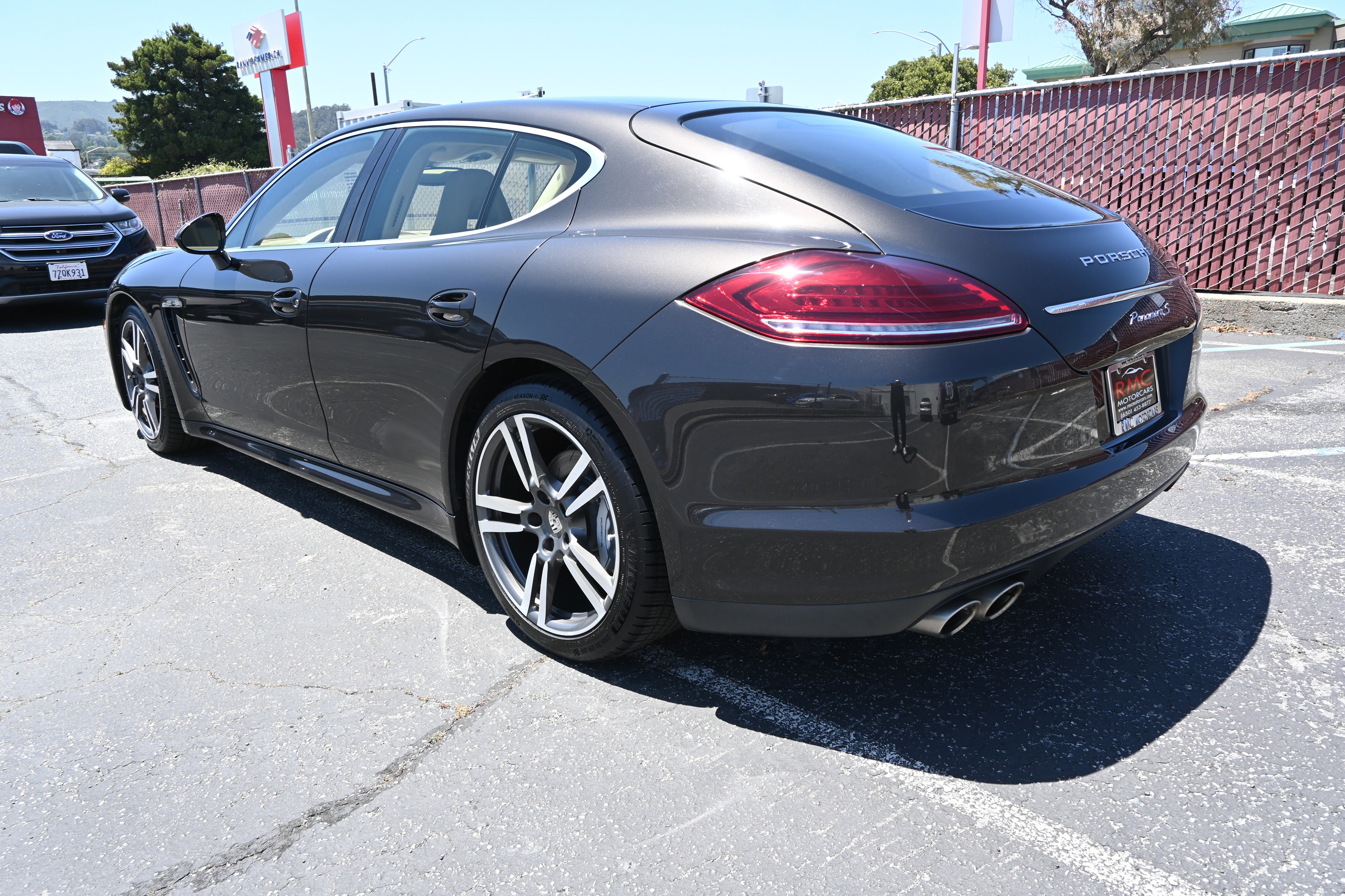 Used 2011 Porsche Panamera S RWD image 8