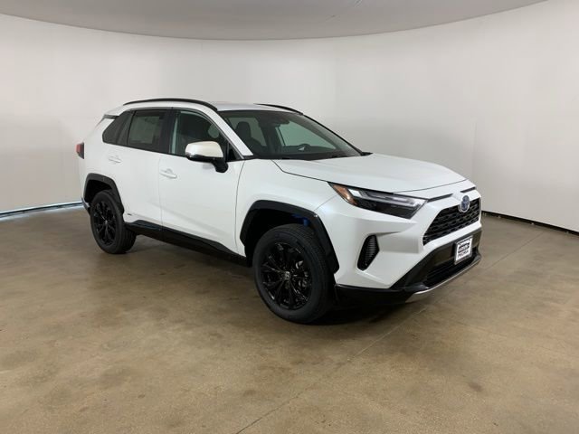 Used 2024 Toyota RAV4 SE AWD/4WD image 5