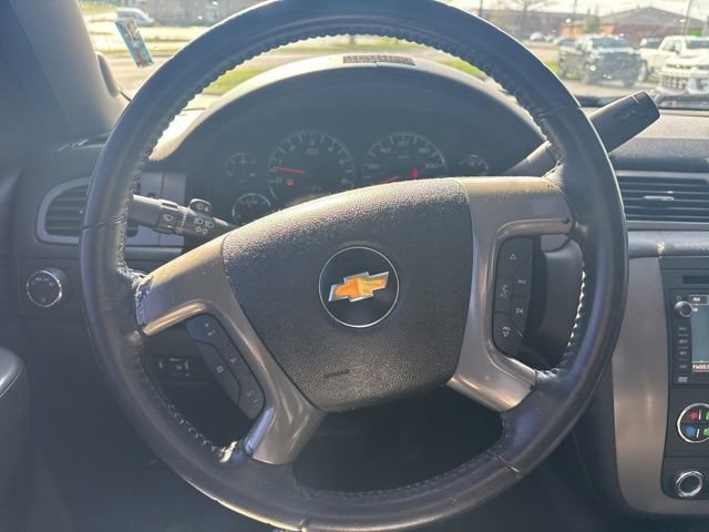 Used 2011 Chevrolet Avalanche LT image 30