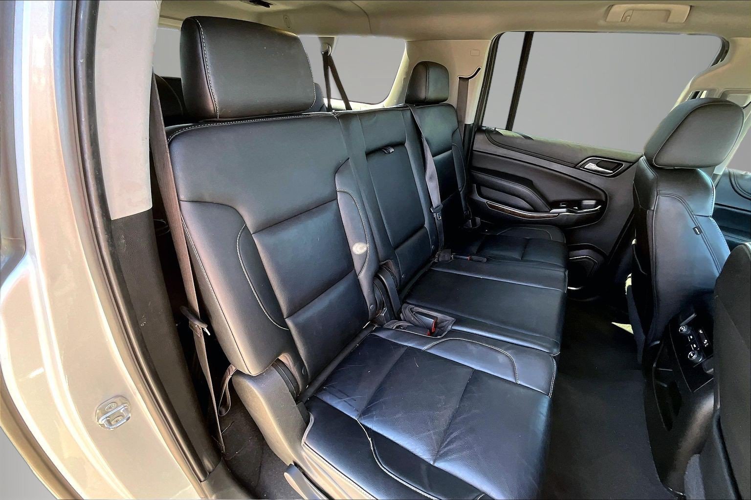 Used 2019 Chevrolet Suburban LT AWD/4WD image 24