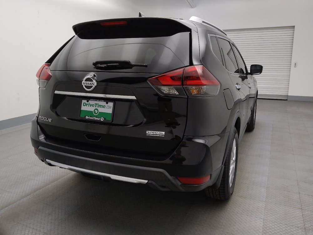 Used 2019 Nissan Rogue S w/ Special Edition Package FWD image 7