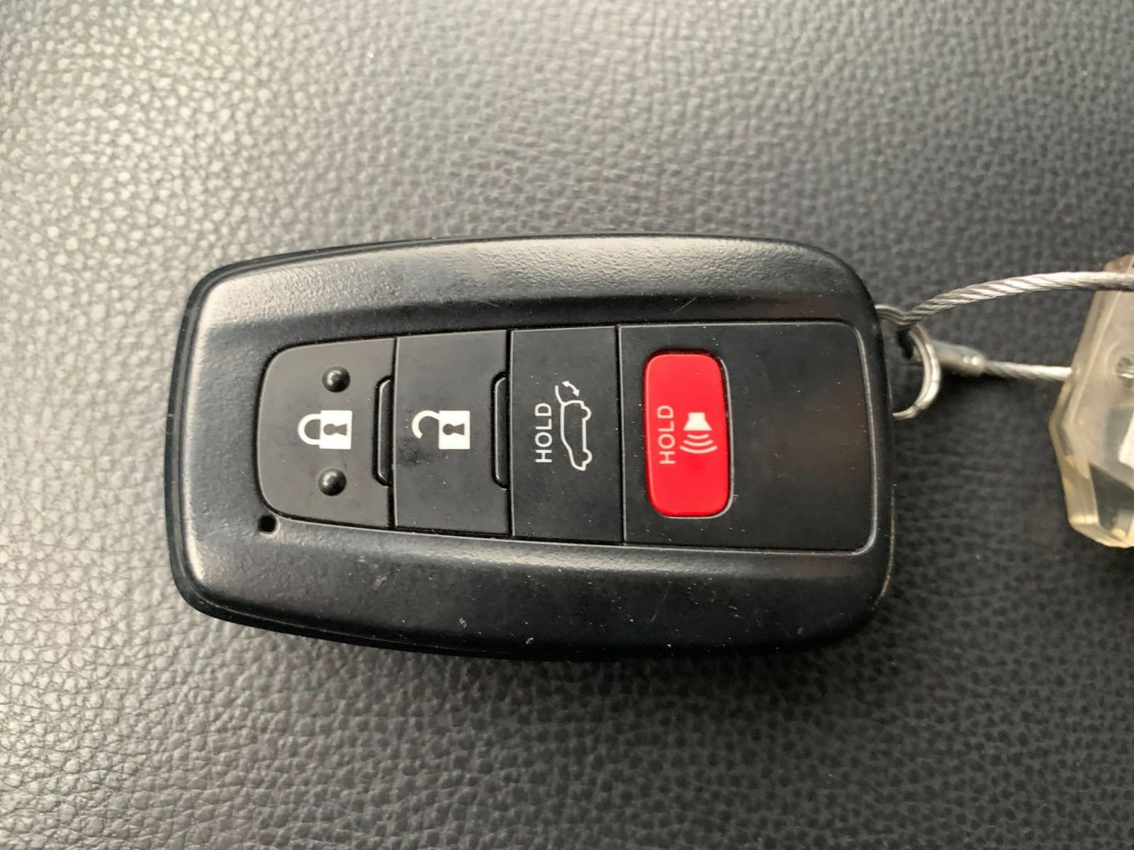 Used 2025 Toyota RAV4 XLE image 22