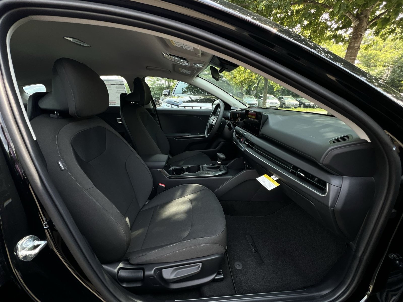 New 2026 Kia K4 FWD image 32
