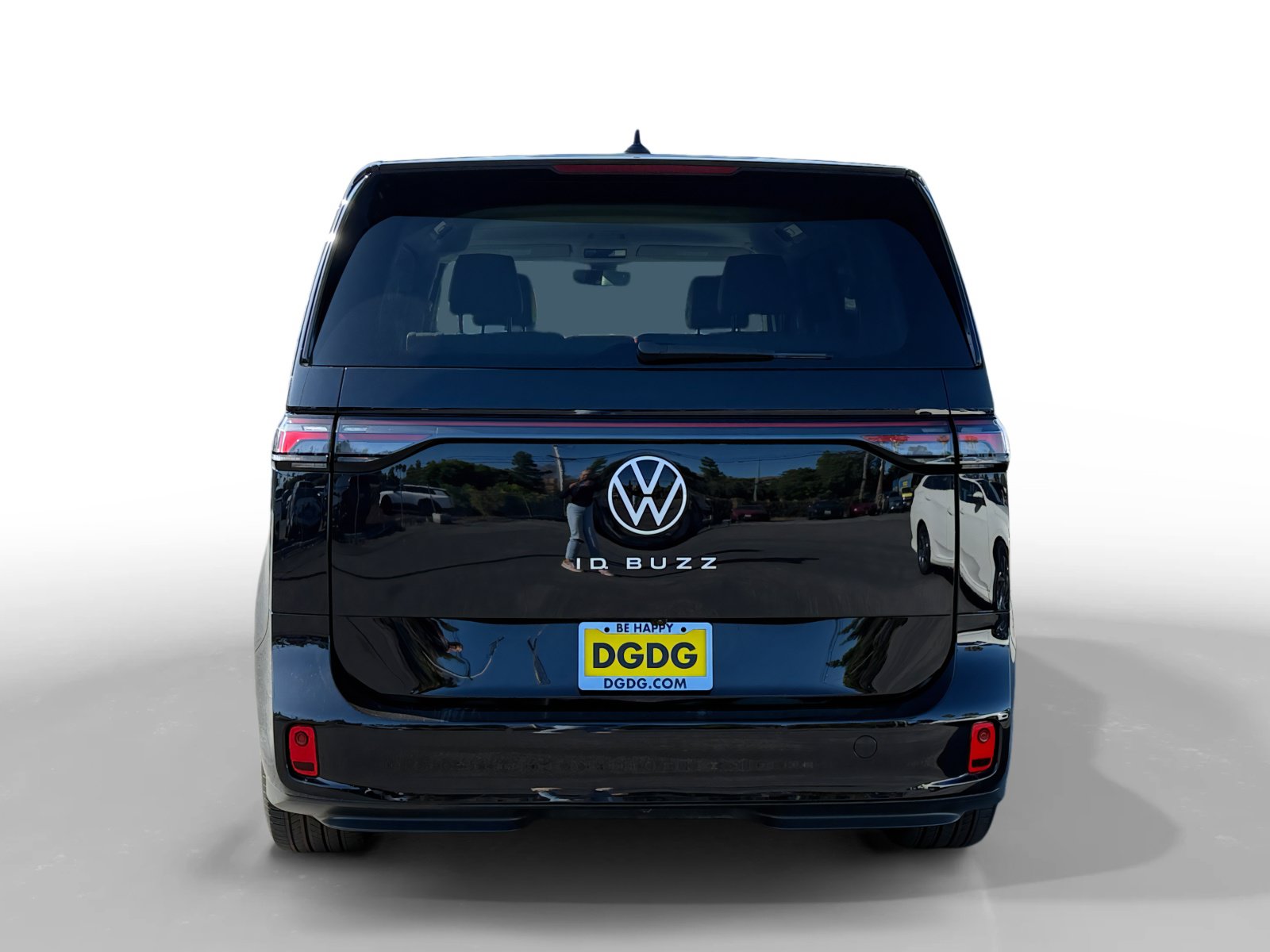 Certified 2025 Volkswagen ID. Buzz Pro S Plus RWD image 4