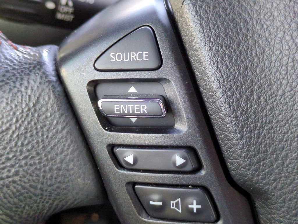 Used 2020 Nissan Titan PRO-4X w/ Pro-4x Utility Package image 25