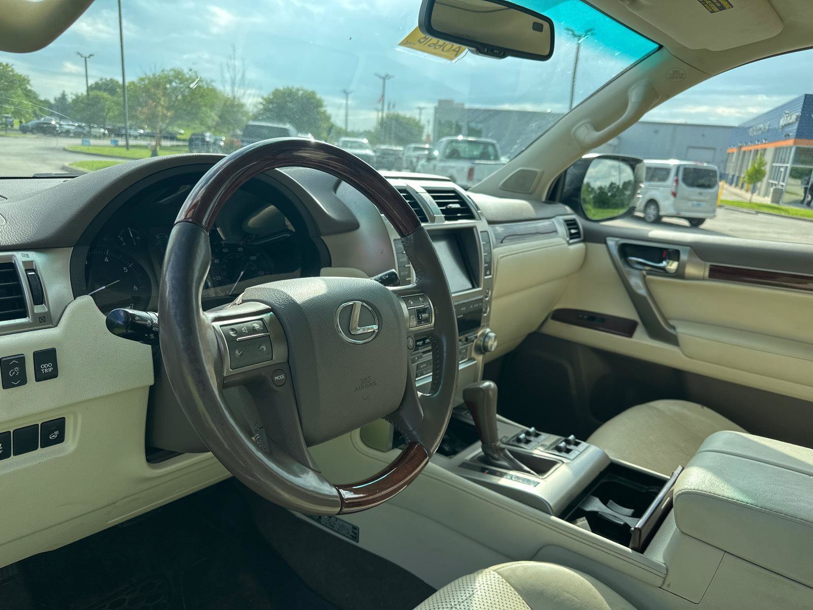 Used 2010 Lexus GX 460 Premium AWD/4WD image 9