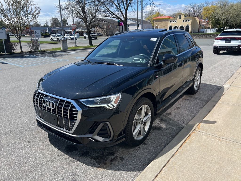 Used 2020 Audi Q3 2.0T Prestige w/ Prestige Package image 43