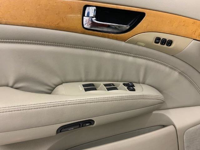 Used 2004 INFINITI Q45 Luxury RWD image 29