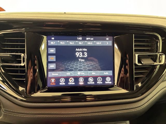 Used 2021 Dodge Durango SXT image 26