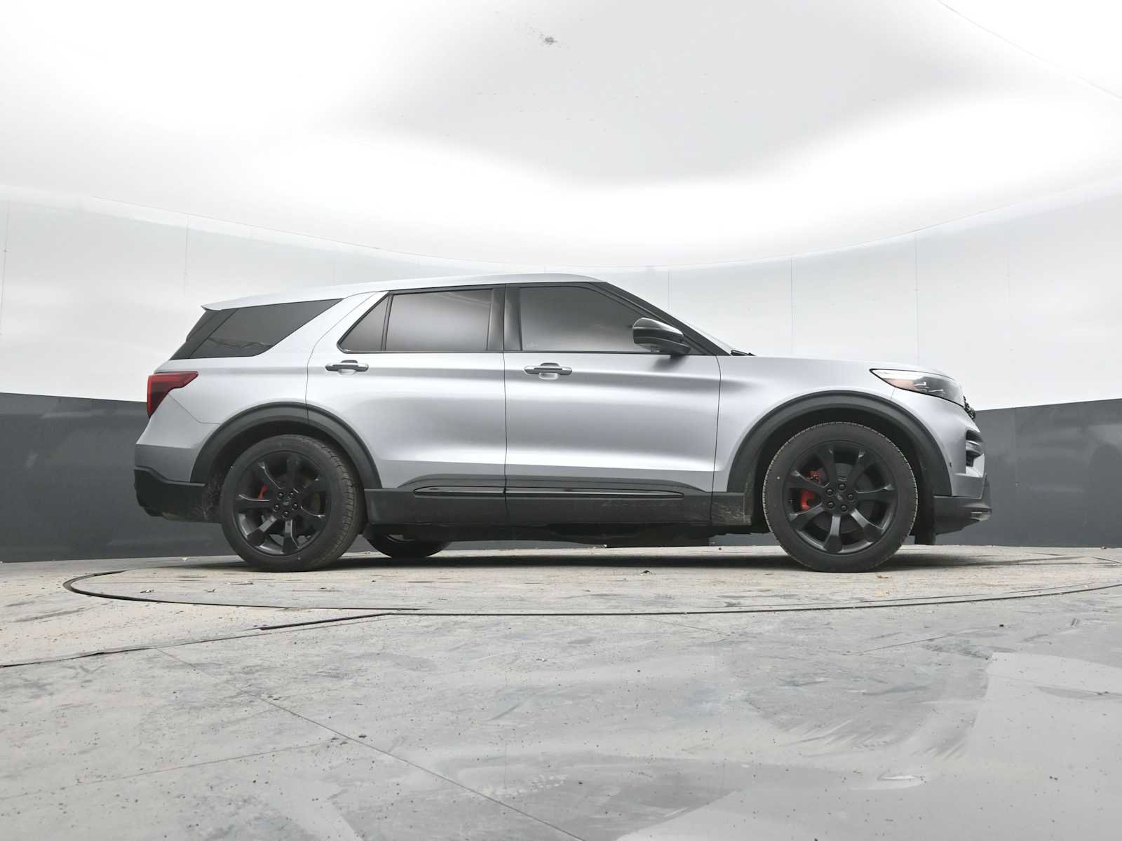 Used 2022 Ford Explorer ST w/ ST High-Performance Pack image 29