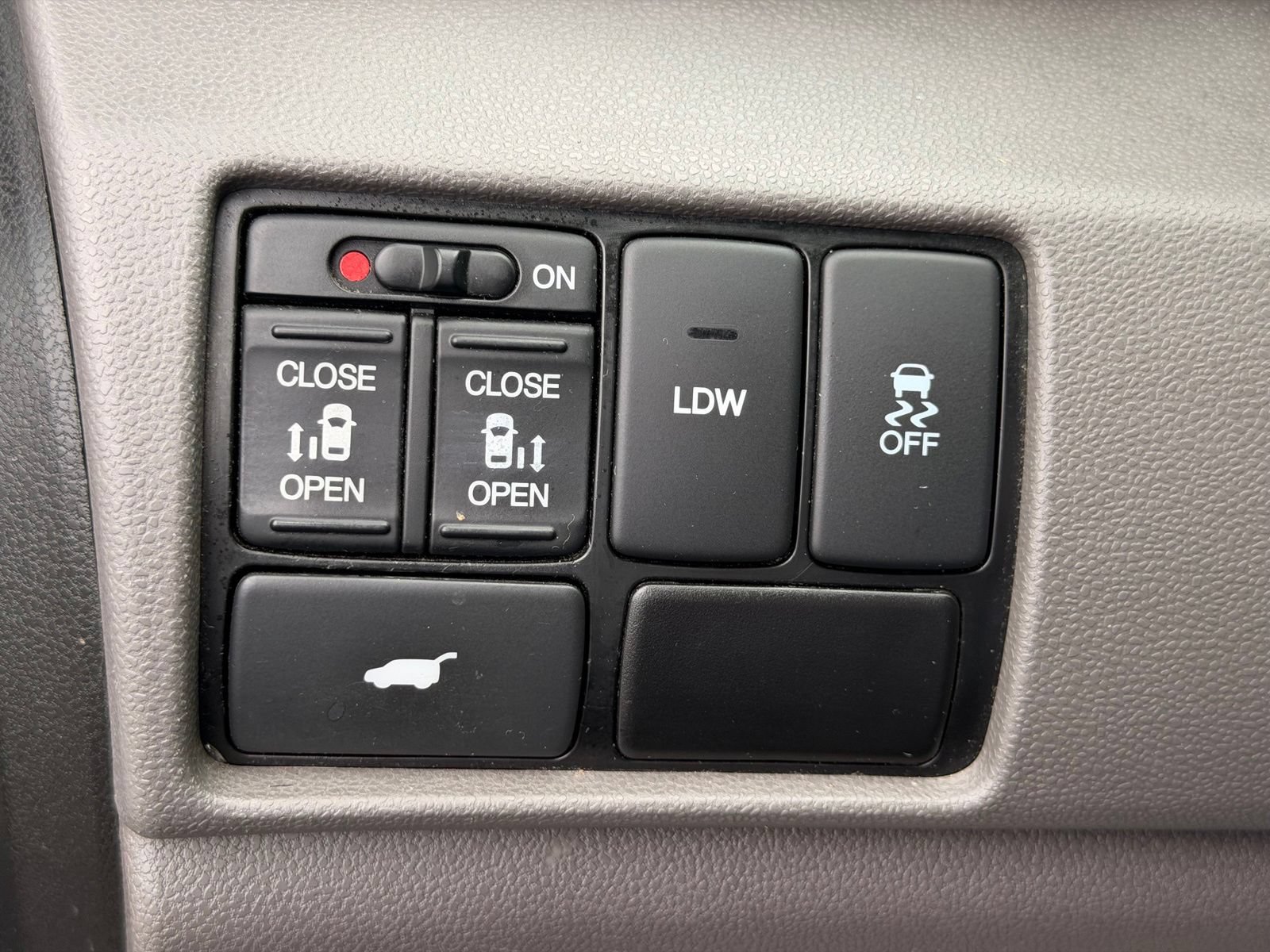 Used 2015 Honda Odyssey EX-L image 18