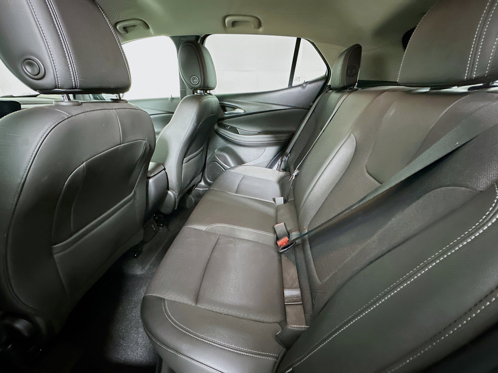 Used 2025 Buick Encore GX Preferred image 26