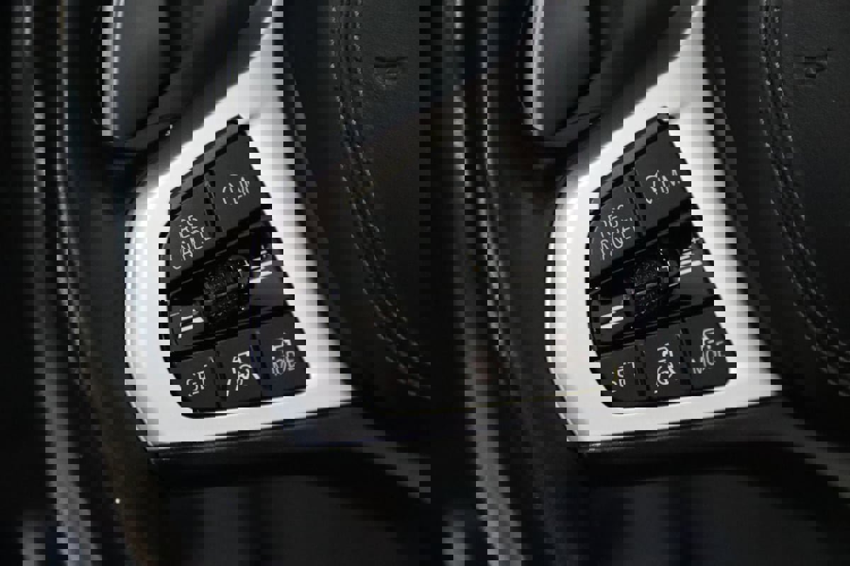 Used 2021 BMW M850i xDrive Convertible image 15