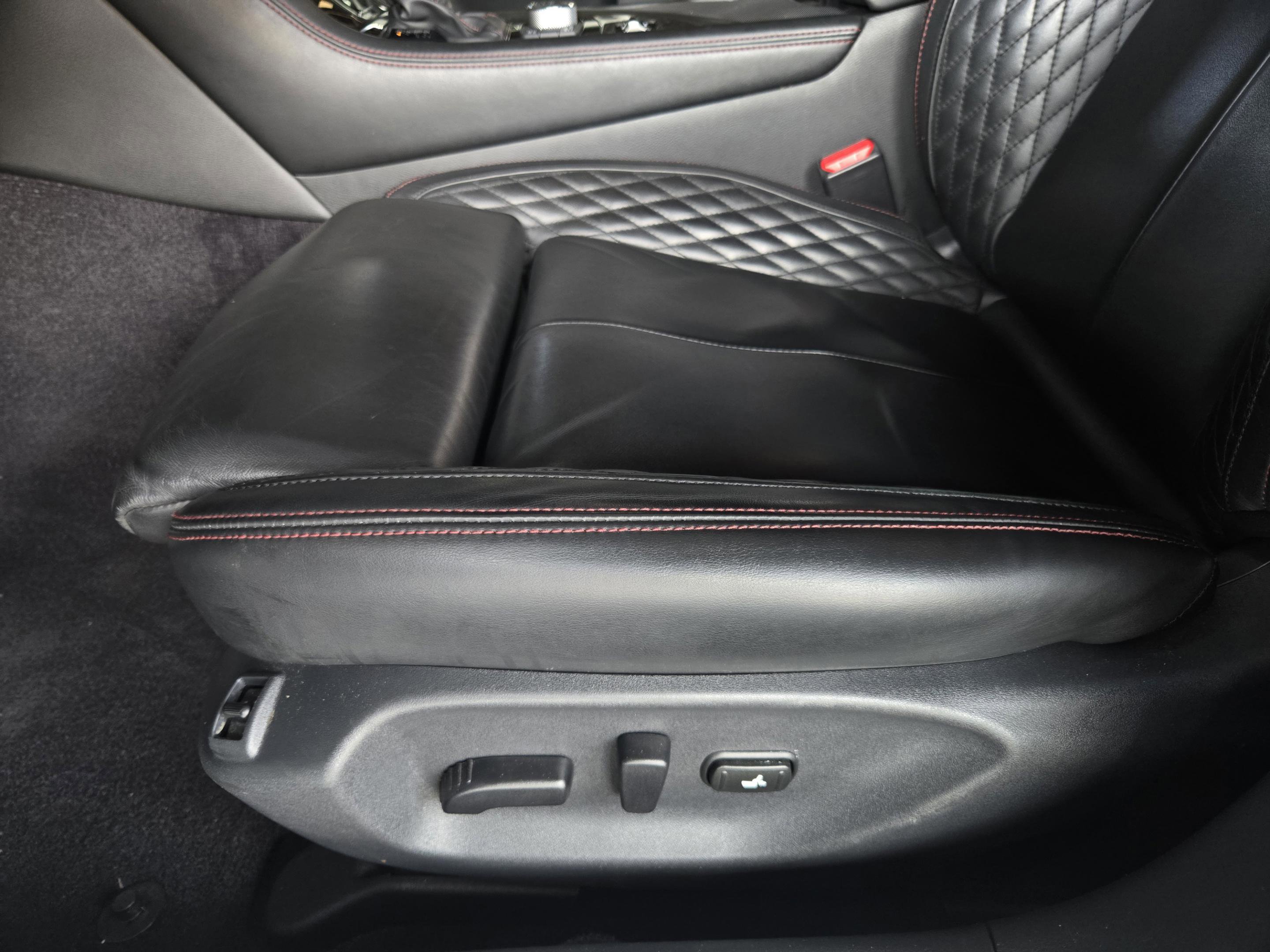 Used 2018 INFINITI Q50 Red Sport 400 w/ Sensory Package (Sport) image 17