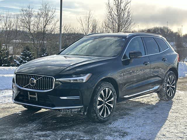Used 2023 Volvo XC60 B5 Plus w/ Climate Package image 1