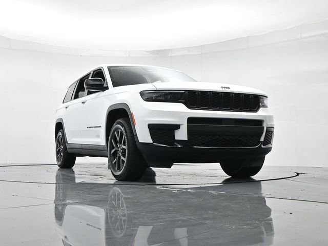 Used 2024 Jeep Grand Cherokee L Laredo image 35