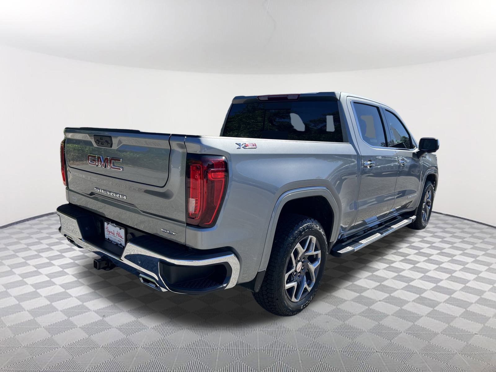 New 2026 GMC Sierra 1500 SLT w/ SLT Premium Package image 6
