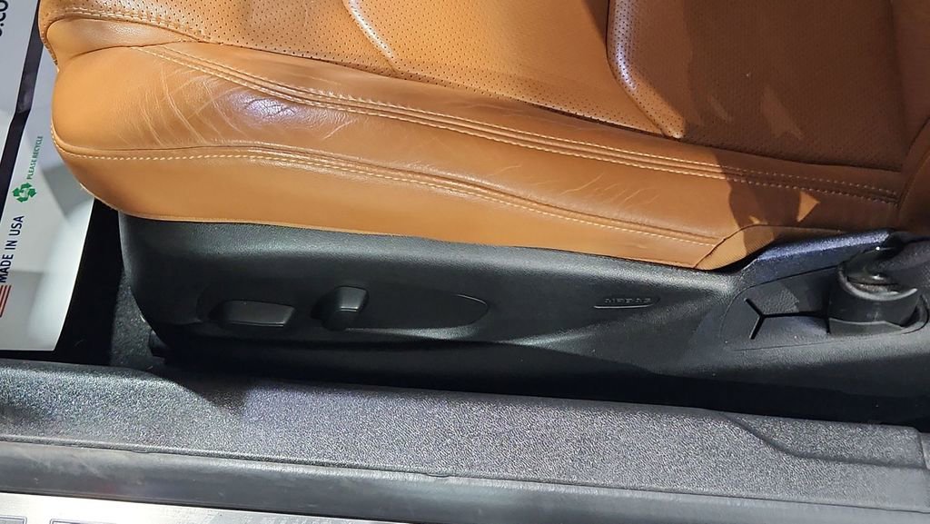 Used 2016 Chevrolet Camaro LT image 16