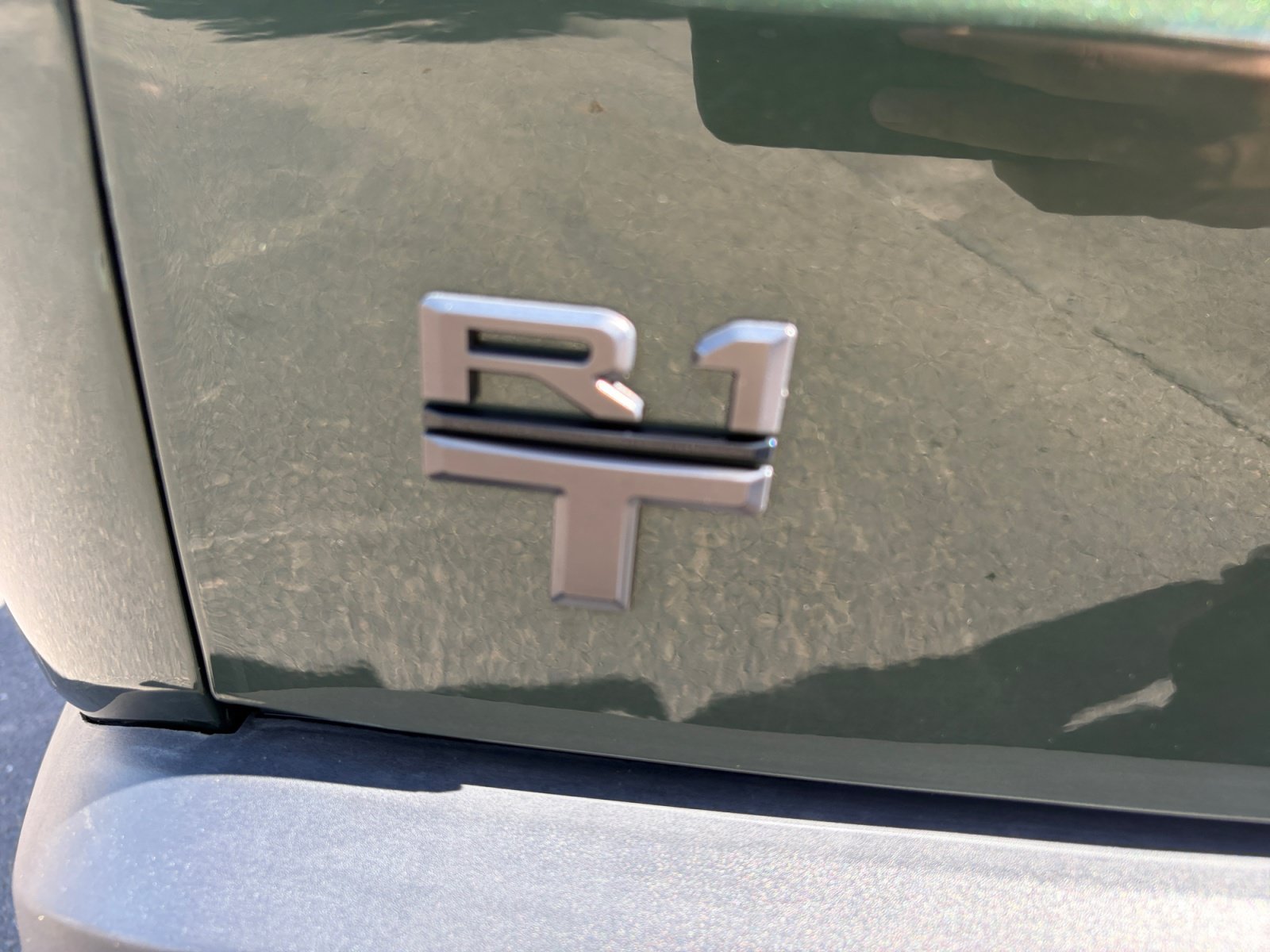 Used 2025 Rivian R1T Adventure AWD/4WD image 31