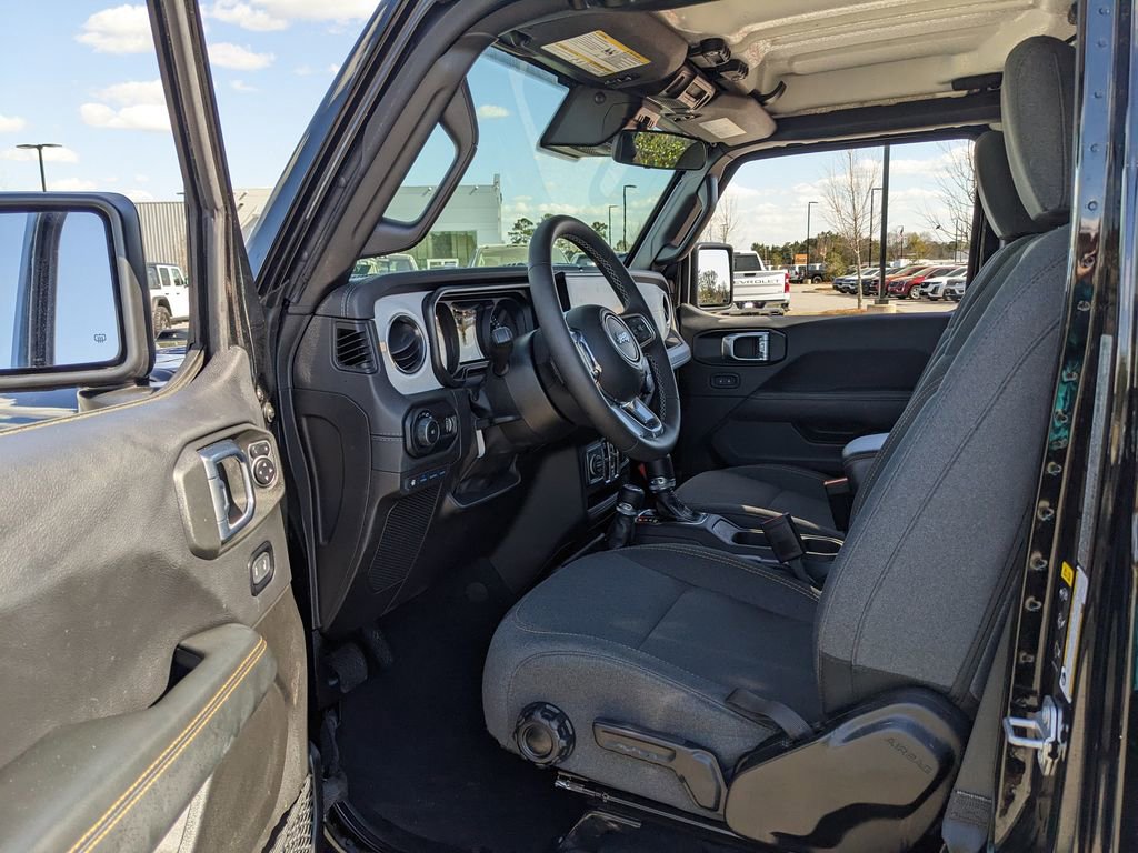 Certified 2025 Jeep Wrangler Unlimited Sahara image 36