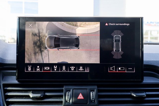 Used 2022 Audi SQ5 Premium Plus w/ Premium Plus Package image 10