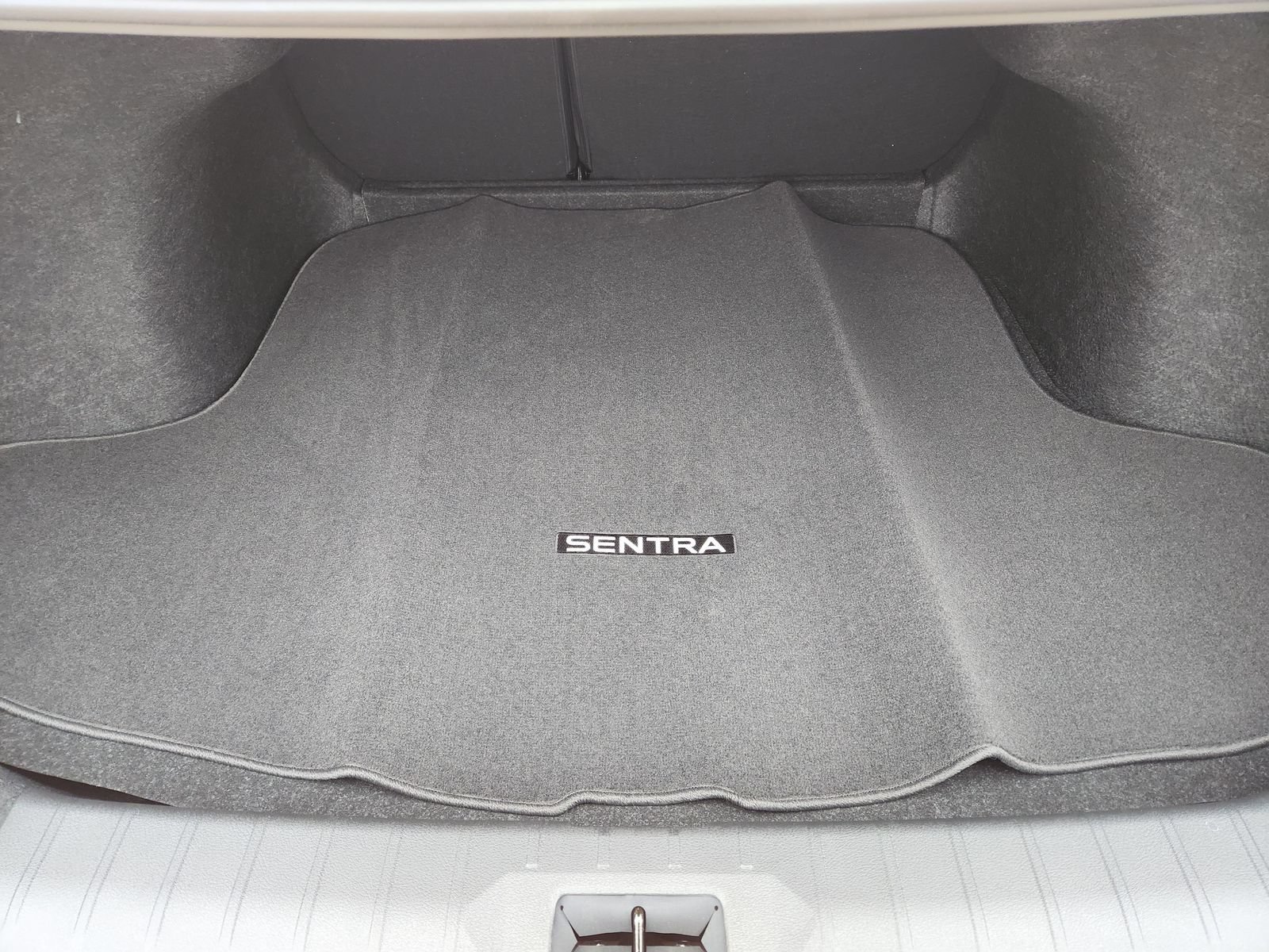 New 2026 Nissan Sentra SR w/ SR Premium Package FWD image 25