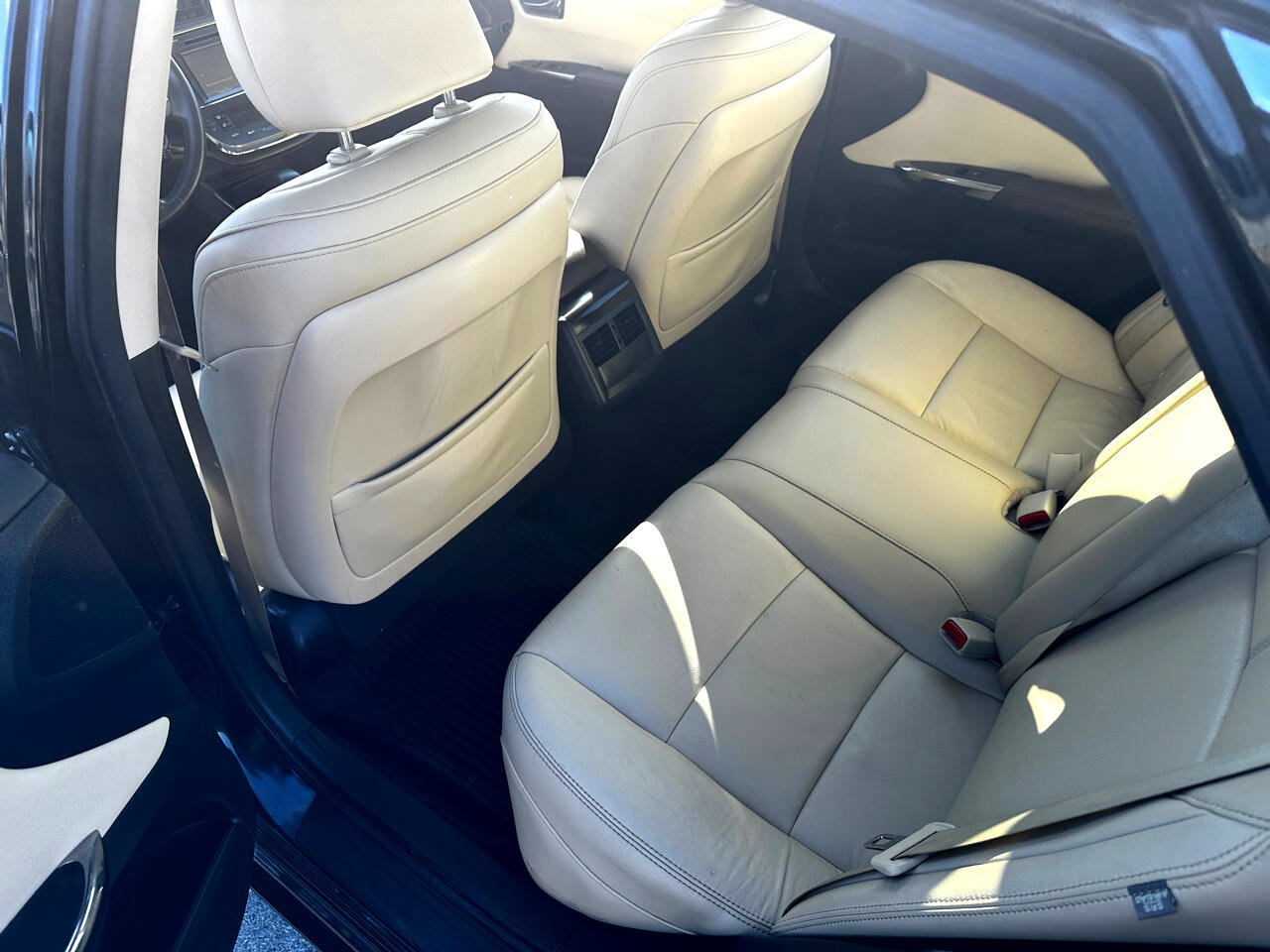 Used 2018 Toyota Avalon XLE image 17