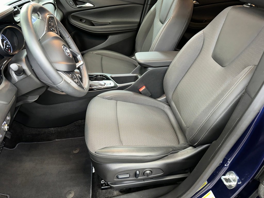 Certified 2023 Buick Encore GX Preferred w/ Cold Weather Comfort Package image 5