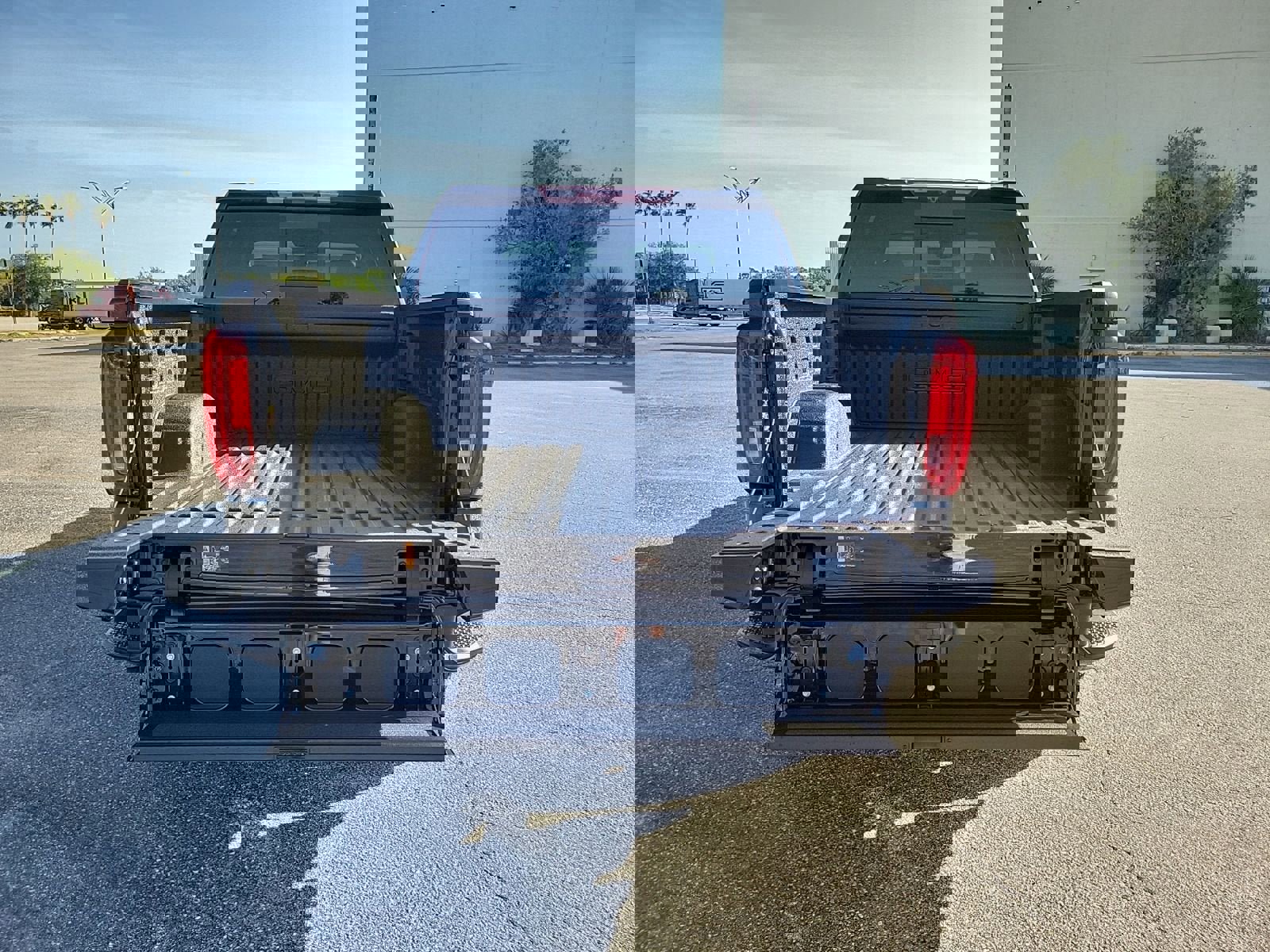 New 2026 GMC Sierra 1500 AT4 w/ AT4 Premium Package image 8