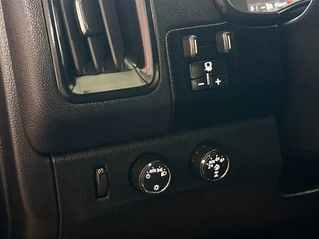 Used 2022 Chevrolet Colorado ZR2 image 11