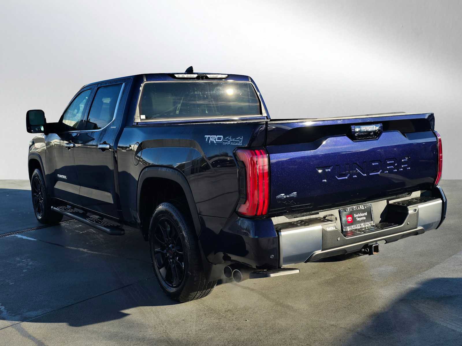 Used 2023 Toyota Tundra Limited w/ TRD Off-Road Package image 5