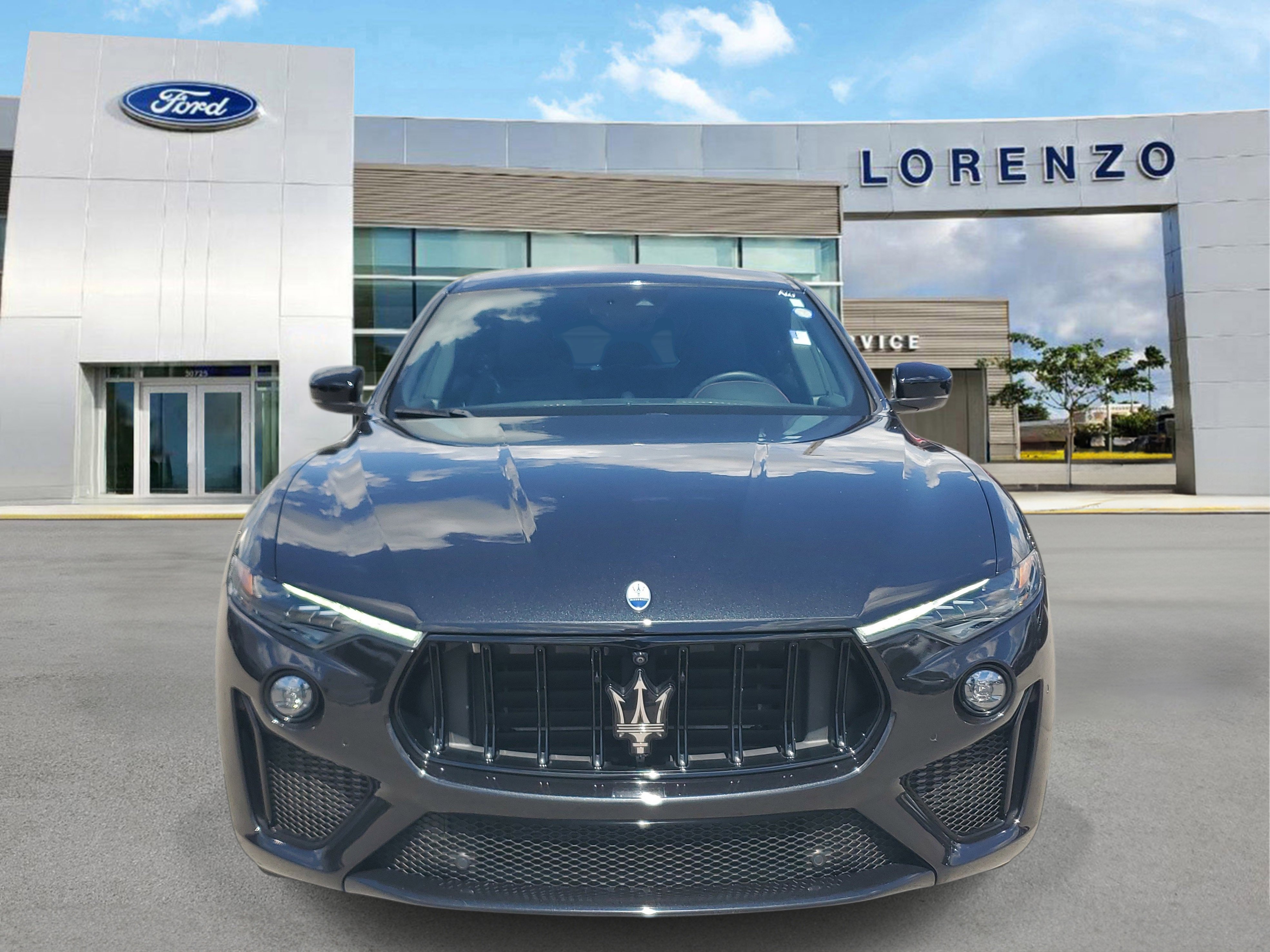 Used 2023 Maserati Levante Modena S image 2