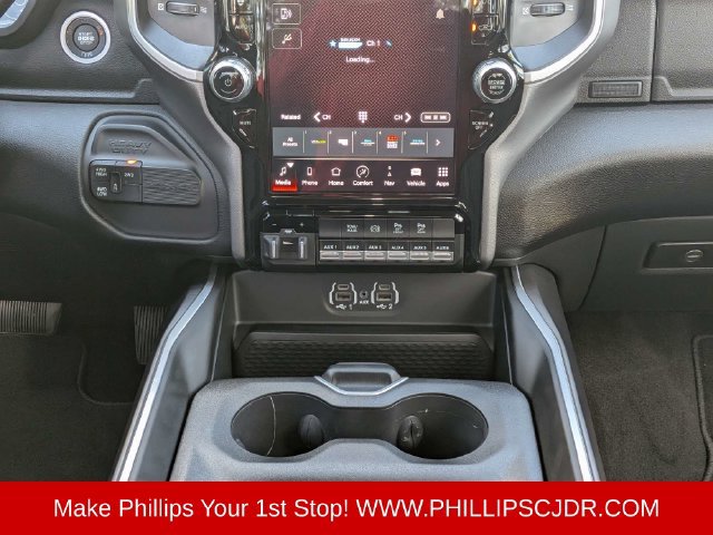 Used 2024 RAM 3500 Big Horn w/ Night Edition AWD/4WD image 18