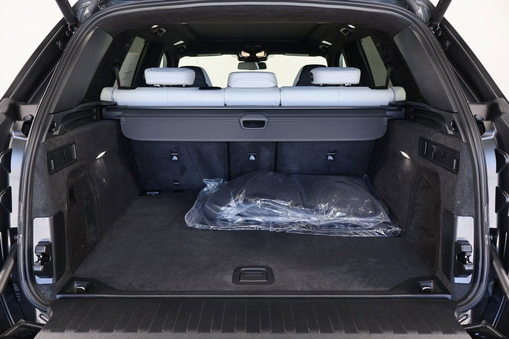 New 2026 BMW X5 M Competition w/ Executive Package image 8