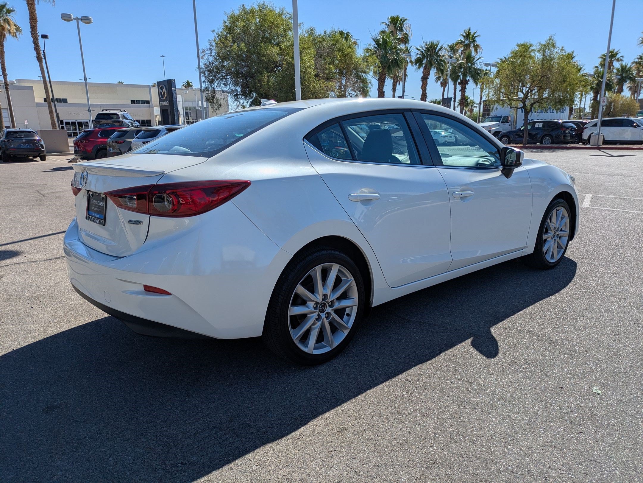 Used 2017 MAZDA MAZDA3 Grand Touring FWD image 5