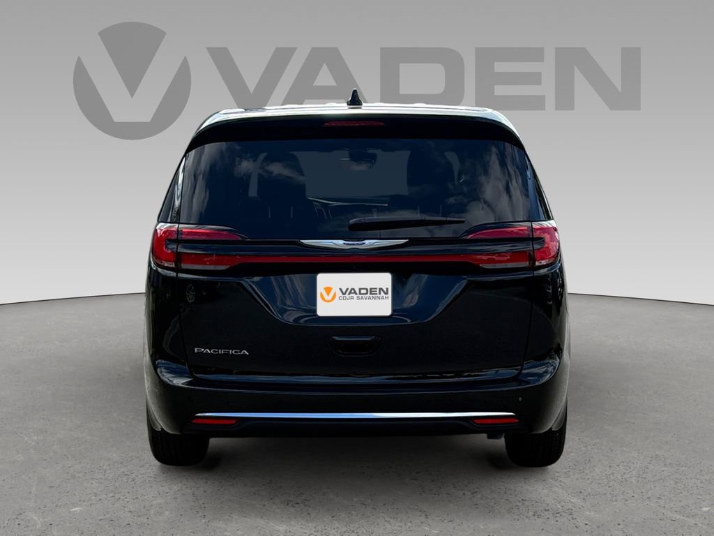 New 2026 Chrysler Pacifica Select image 22