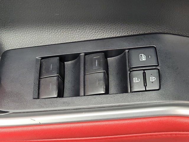 Used 2022 Toyota Highlander XSE FWD image 19