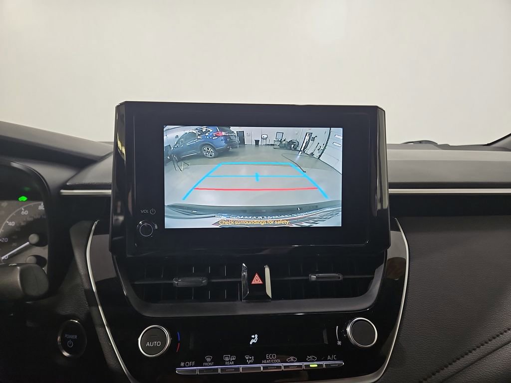 Used 2024 Toyota Corolla SE w/ SE Package image 20