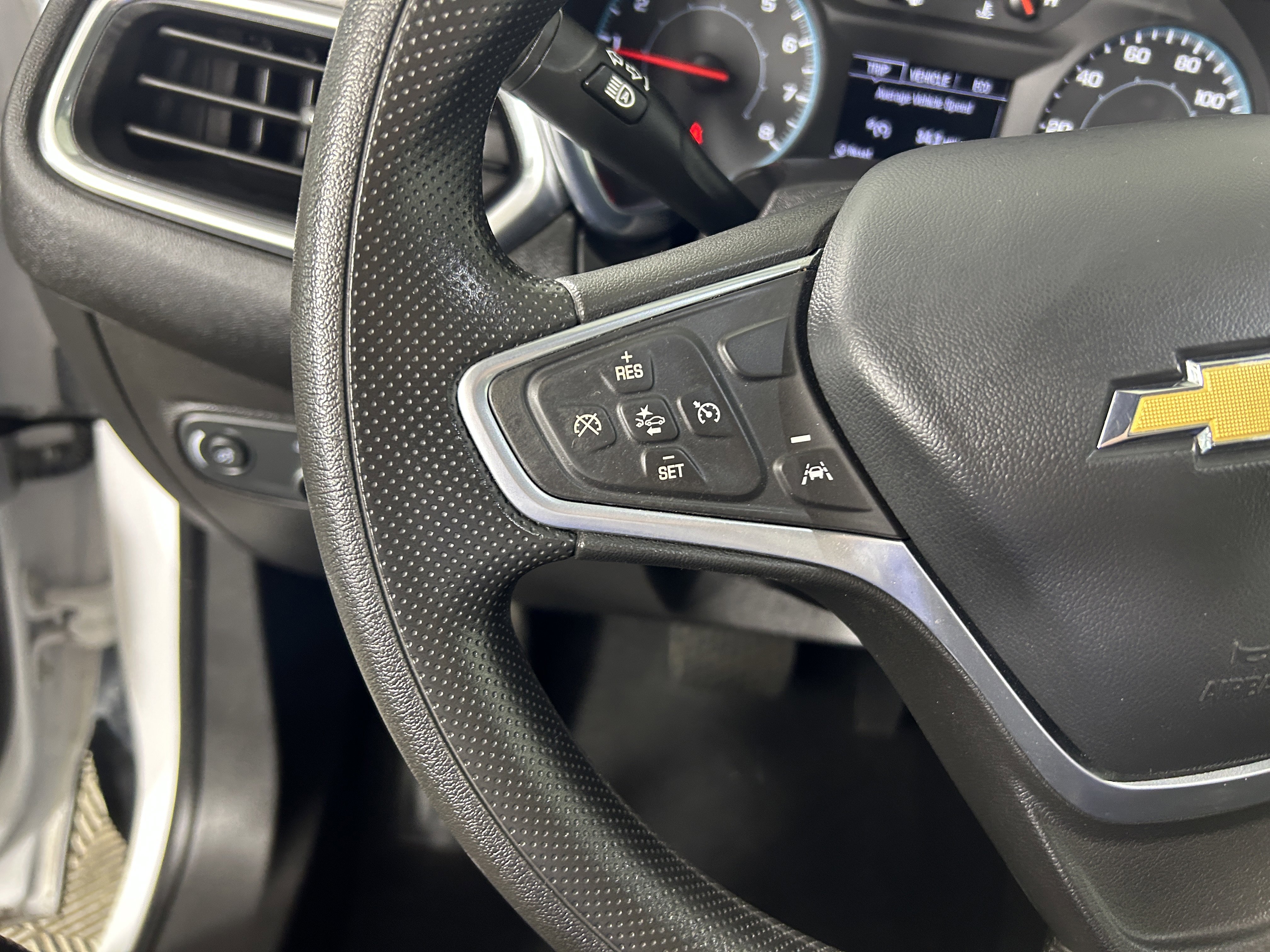 Used 2023 Chevrolet Equinox LS AWD/4WD image 15